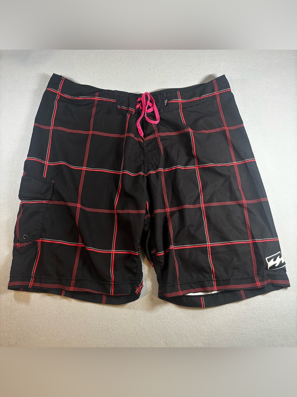 Billabong Y2K Black Swim Board Shorts with Red Grid Vintage